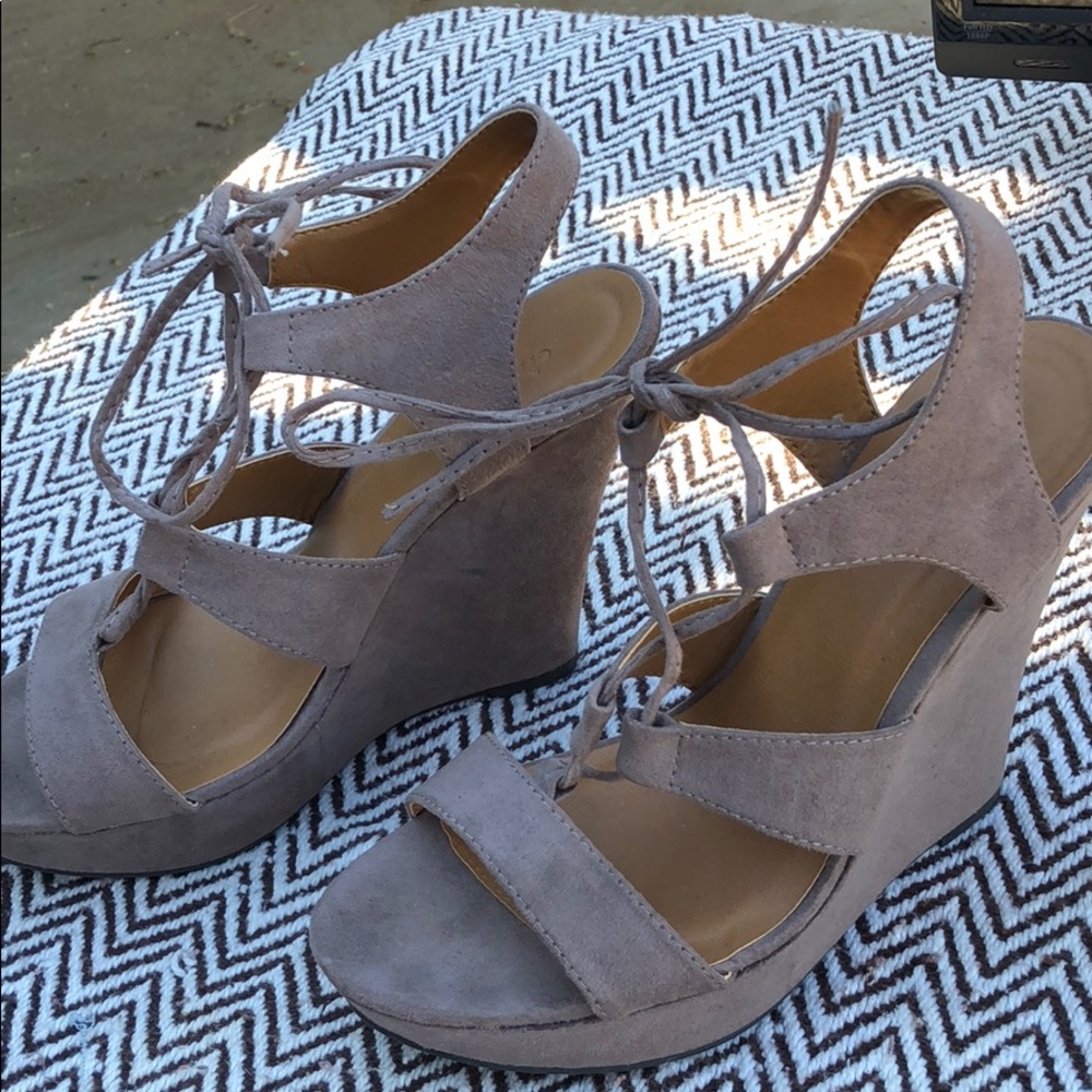 Wedges - Picture 2 of 2